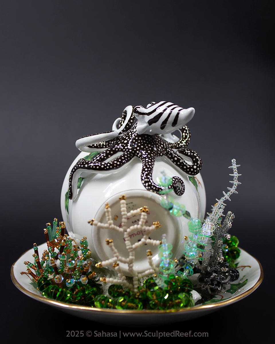No.5 "A COZY DEN III" - Sculpted Reef Series - Larger Pacific Striped Octopus Sculpture