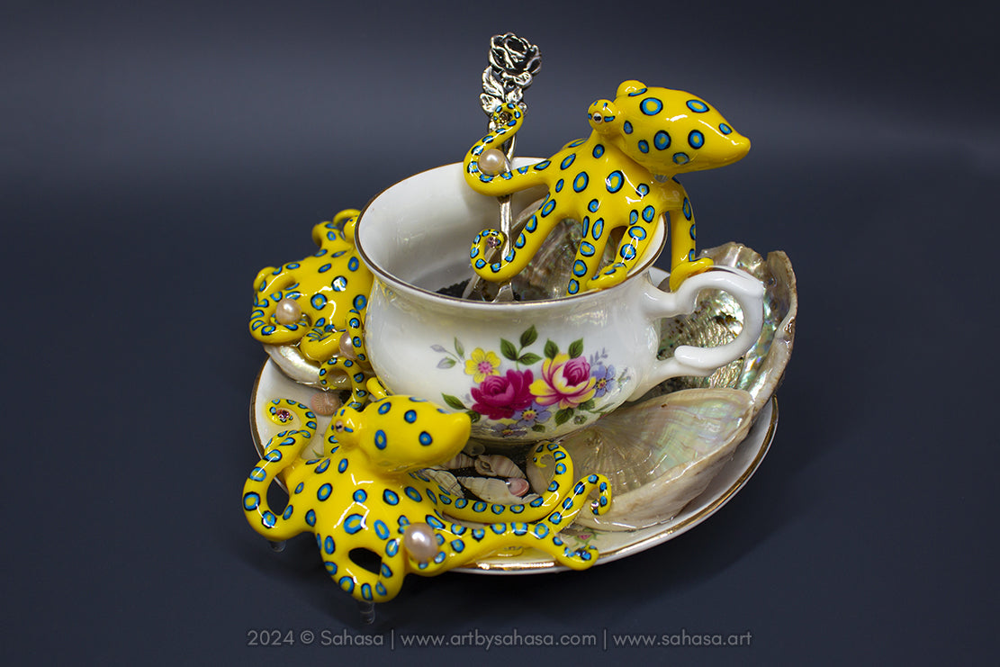 No.38 THORNTON HALL - Octopus Tea Cup Signature Series - Blue Ringed Octopus Sculpture