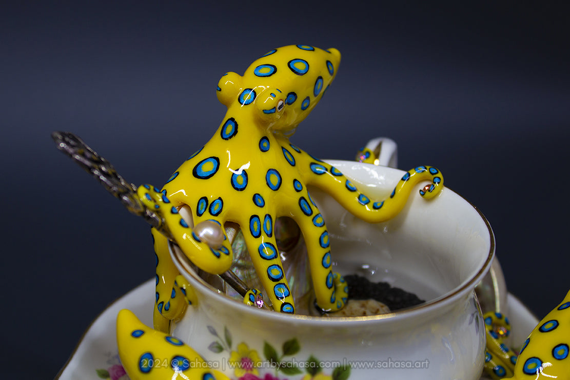 No.38 THORNTON HALL - Octopus Tea Cup Signature Series - Blue Ringed Octopus Sculpture