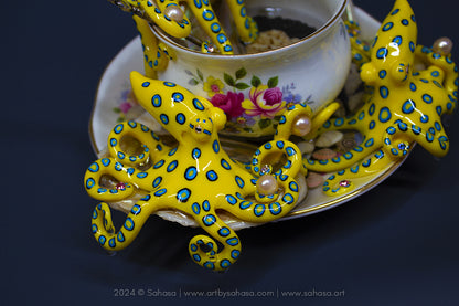 No.38 THORNTON HALL - Octopus Tea Cup Signature Series - Blue Ringed Octopus Sculpture