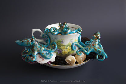 No.40 OCTOPUS GARDEN V - Octopus Tea Cup Signature Series - Caribbean Reef Octopus Sculptures