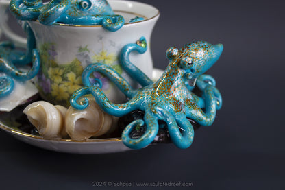 No.40 OCTOPUS GARDEN V - Octopus Tea Cup Signature Series - Caribbean Reef Octopus Sculptures