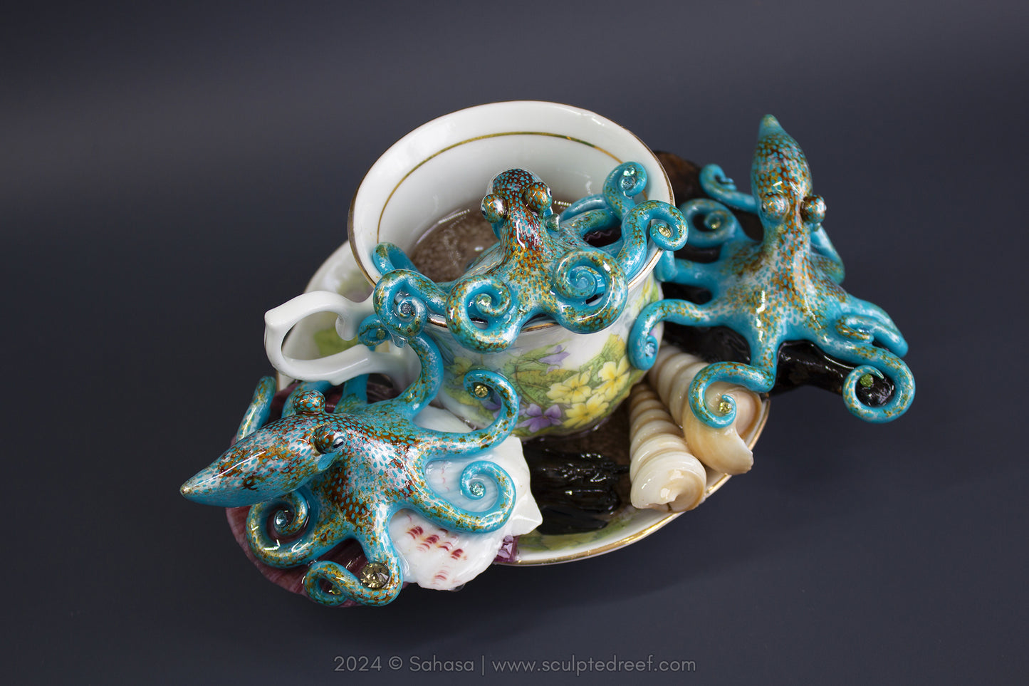 No.40 OCTOPUS GARDEN V - Octopus Tea Cup Signature Series - Caribbean Reef Octopus Sculptures