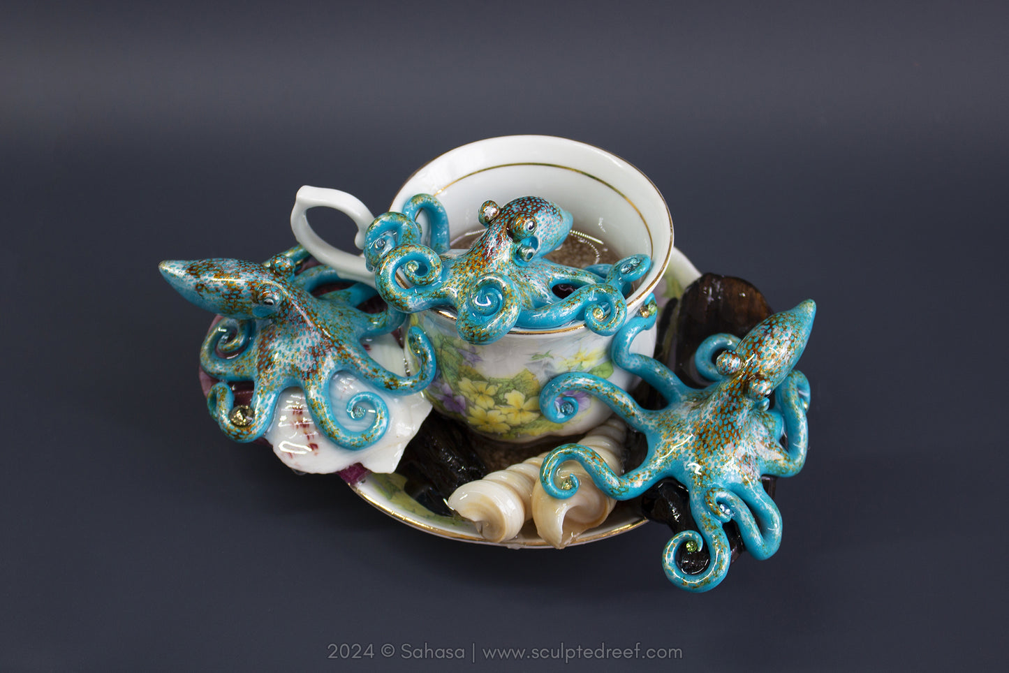 No.40 OCTOPUS GARDEN V - Octopus Tea Cup Signature Series - Caribbean Reef Octopus Sculptures