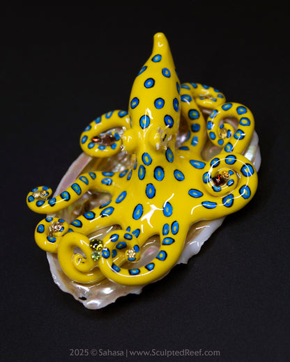 ZANTHA - Shelltopus - OOAK Blue Ringed Octopus Sculpture