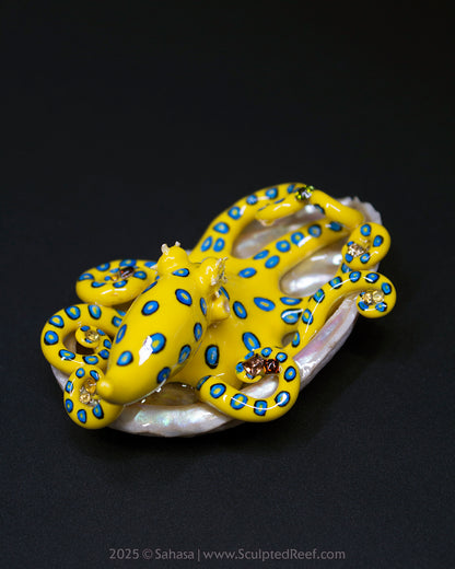 ZANTHA - Shelltopus - OOAK Blue Ringed Octopus Sculpture